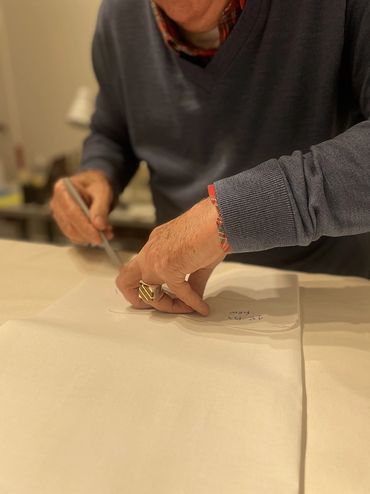 Marking measurements onto the paper pattern
